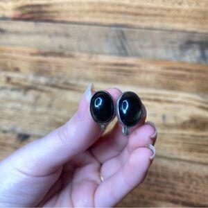 Vintage Sterling Silver Black Faux Onyx Oval Clip On Earrings (screwback)
